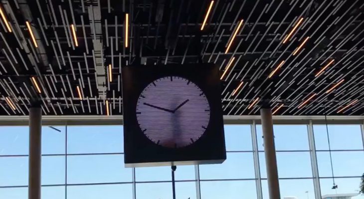 horloge-aeroport-amsterdam